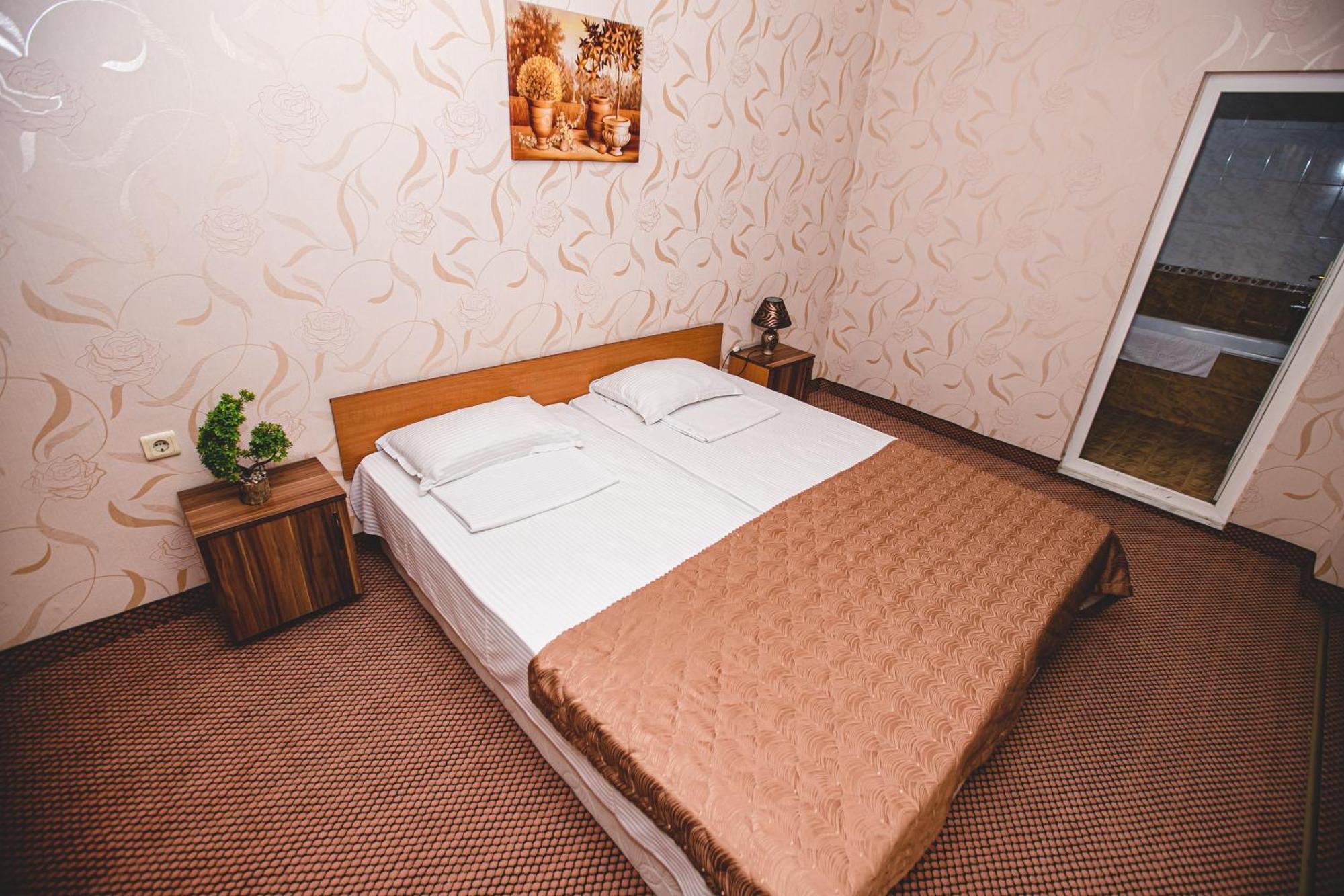 Rodopi Hotel CChaskovo Exteriör bild
