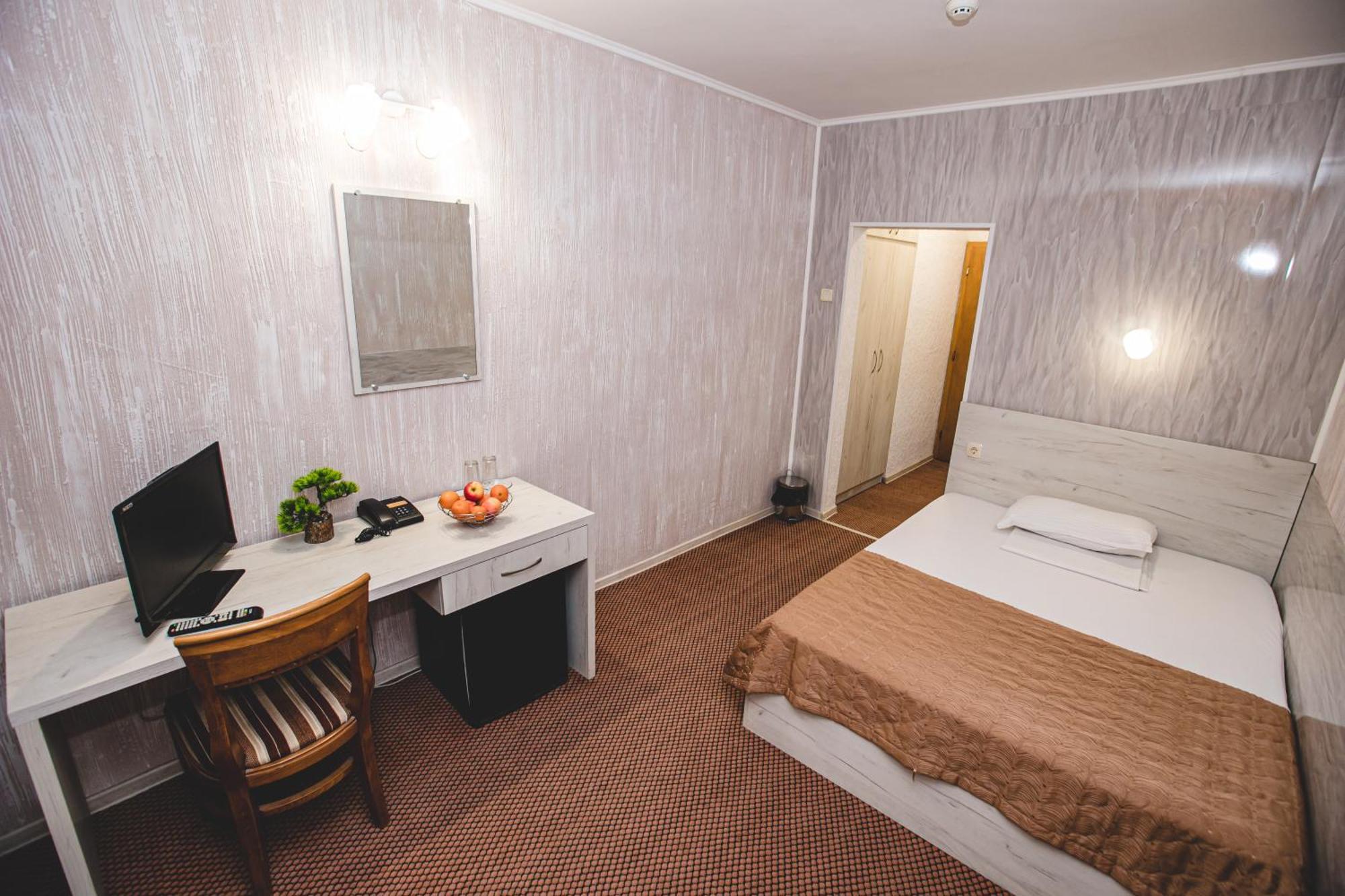Rodopi Hotel CChaskovo Exteriör bild