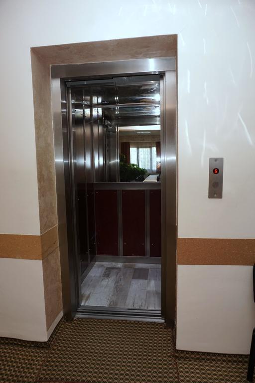 Rodopi Hotel CChaskovo Exteriör bild