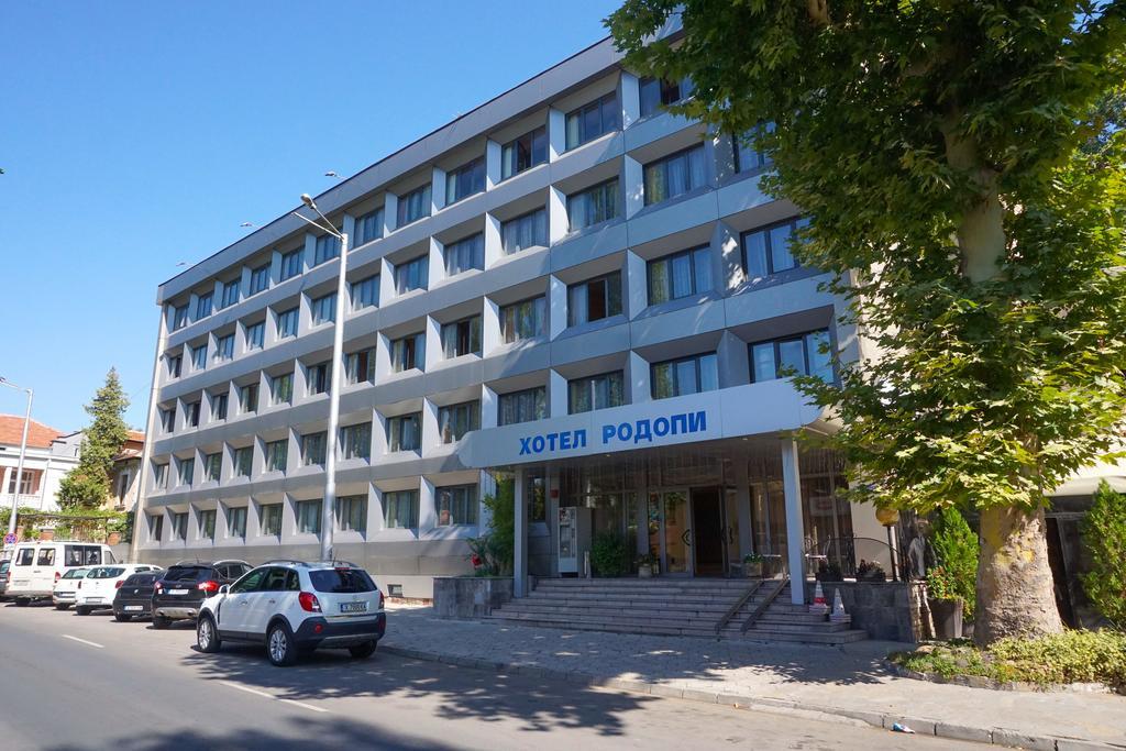 Rodopi Hotel CChaskovo Exteriör bild