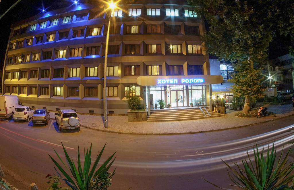 Rodopi Hotel CChaskovo Exteriör bild